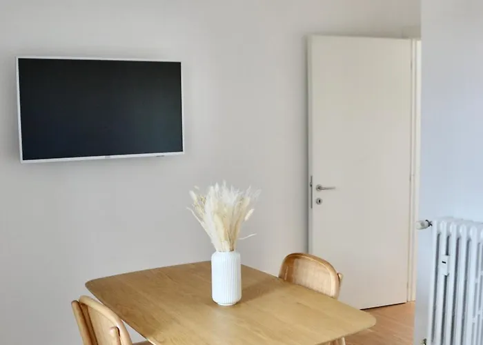 Apartment Dm Rom